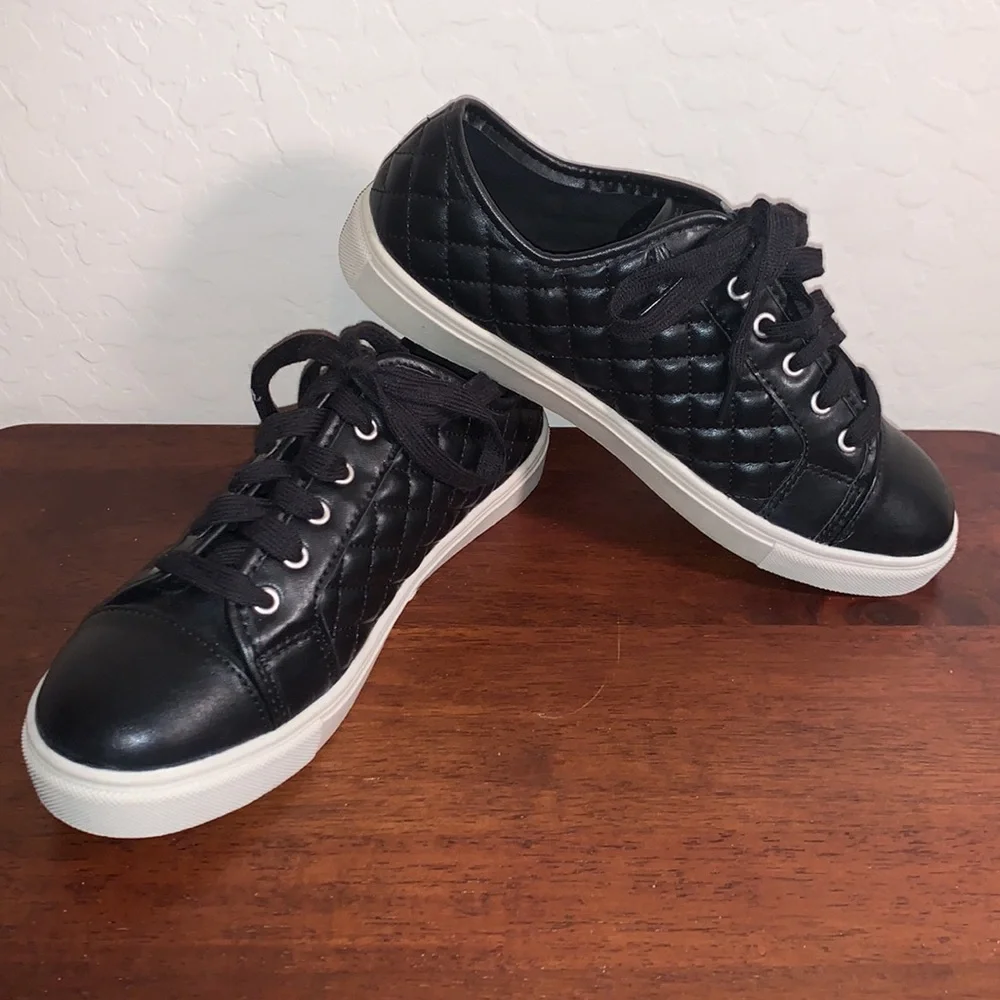 MADDEN GIRL BRAND NEW SIZE 8 SUPER CUTE LEATHER ATHLETIC SHOES - Picture 8 of 10